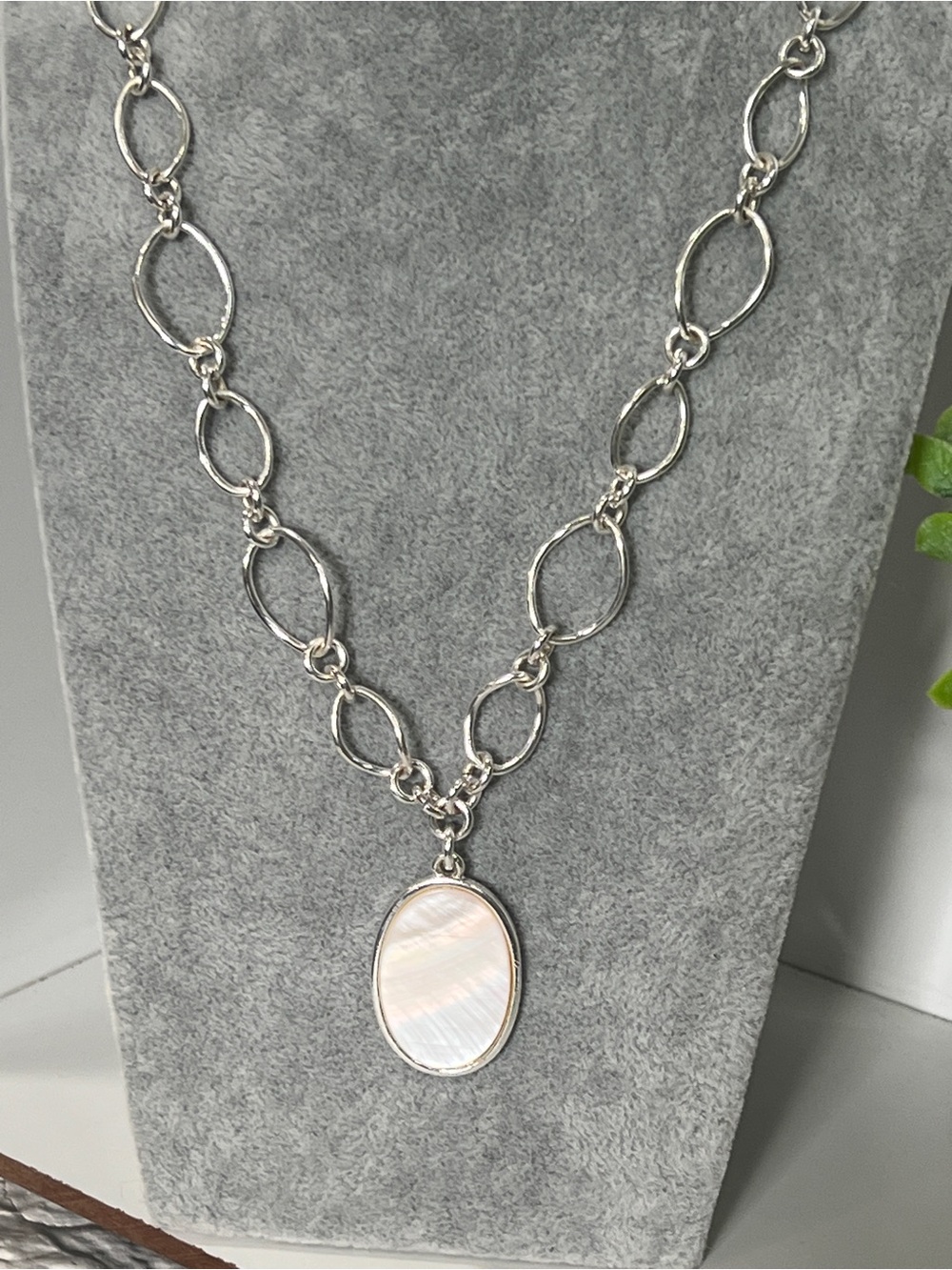 Silver Chain Necklace with White Mother-of-Pearl Pendant